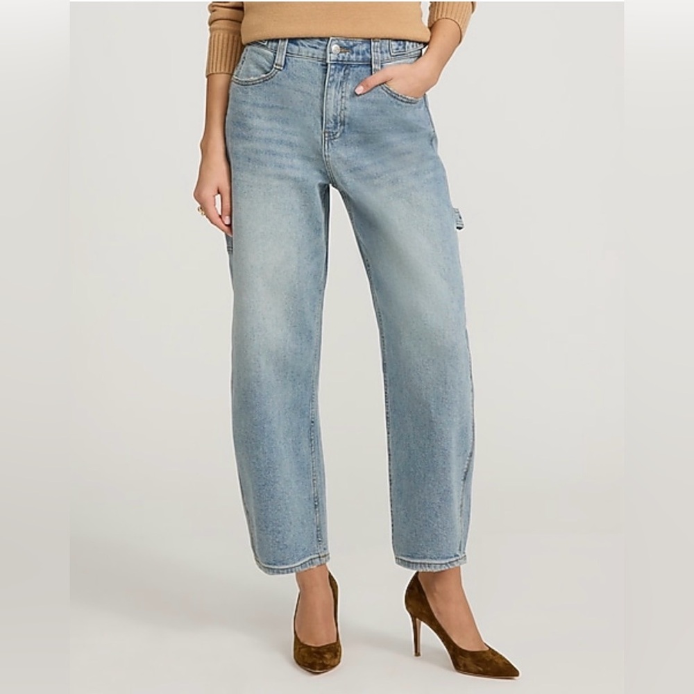 Women's Mid Rise Light Wash Side Tab Barrel Jeans Size 8